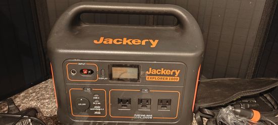 Jackery Explorer 1000 Bundle