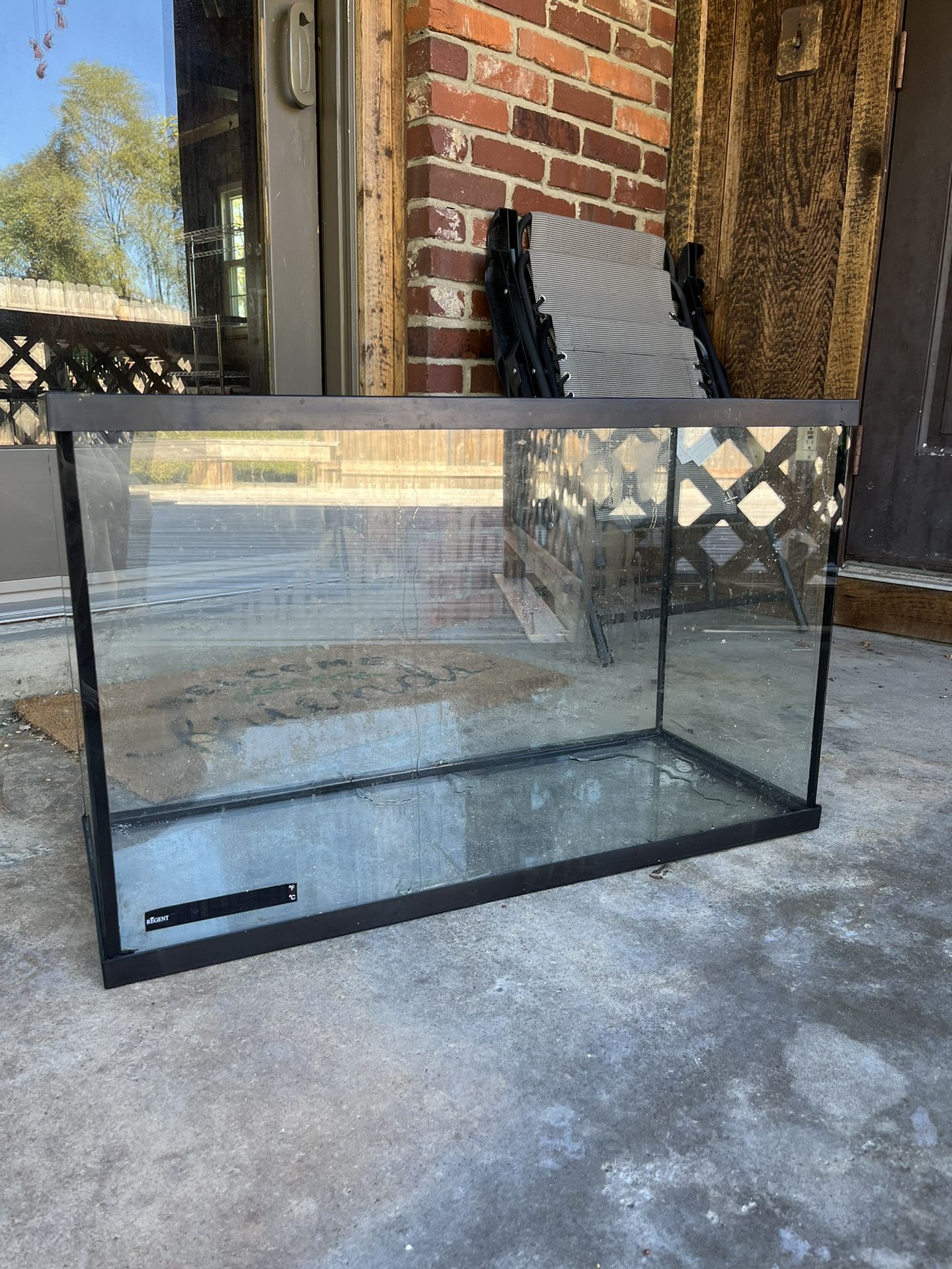 30 Gal Tank And Aquarium Accessories