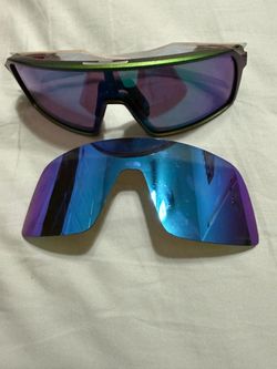 Oakley sutros