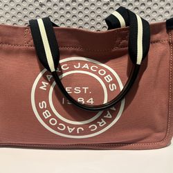 Marc Jacobs Signet Medium Tote Bag 