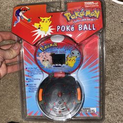 Pokemon Poké Ball Electronic Handheld Game From 1998