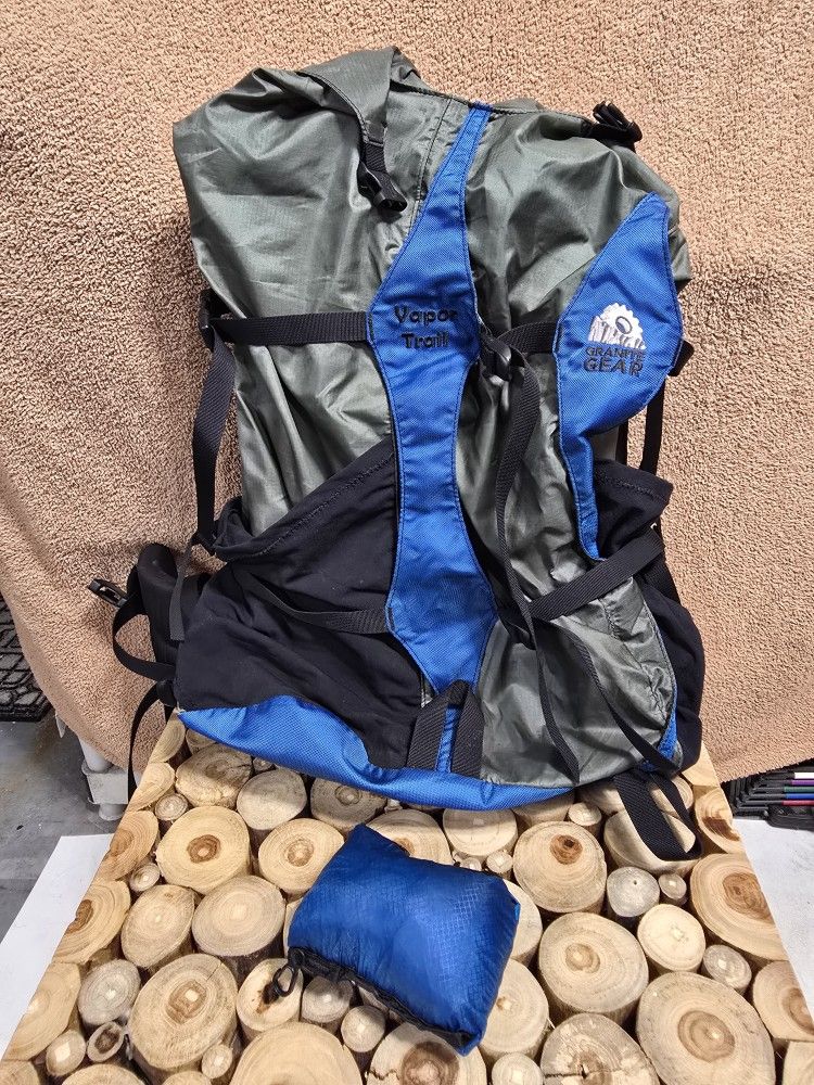 Granite Gear Vapor Trail Backpack in Gray