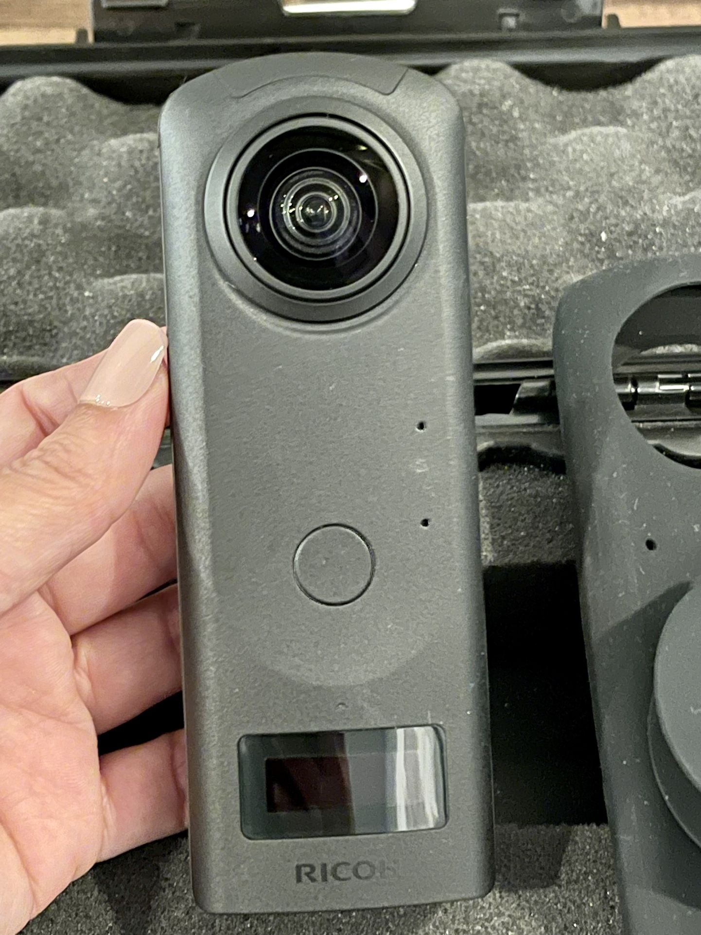 RICOH THETA Z1 model: R02020 With Accessories