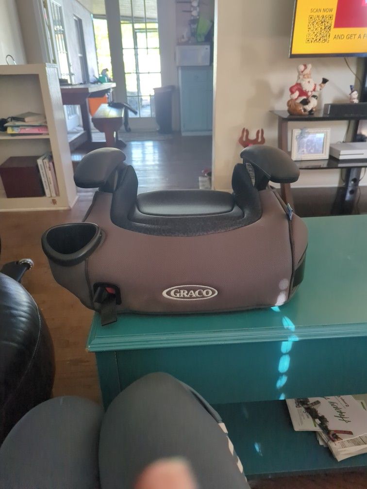 Graco backless booster seat