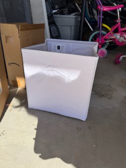 Amazon Basics White Storage Cubes – Set of 6