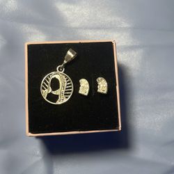 Set of 925 sterling silver earring and pendant of the Virgin of Guadalupe (new)