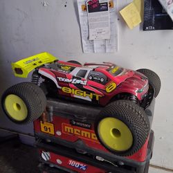 Losi Truggy Eight 