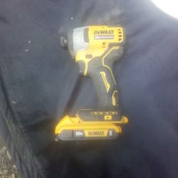 DeWalt Impact Atomic Compact Series