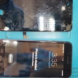 iPhone Cracked screen