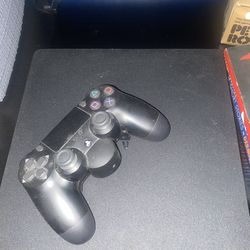 PS4 1TB And Controller With Paddles