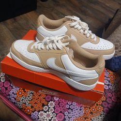 New Nike Sz 8 W 61/2 M