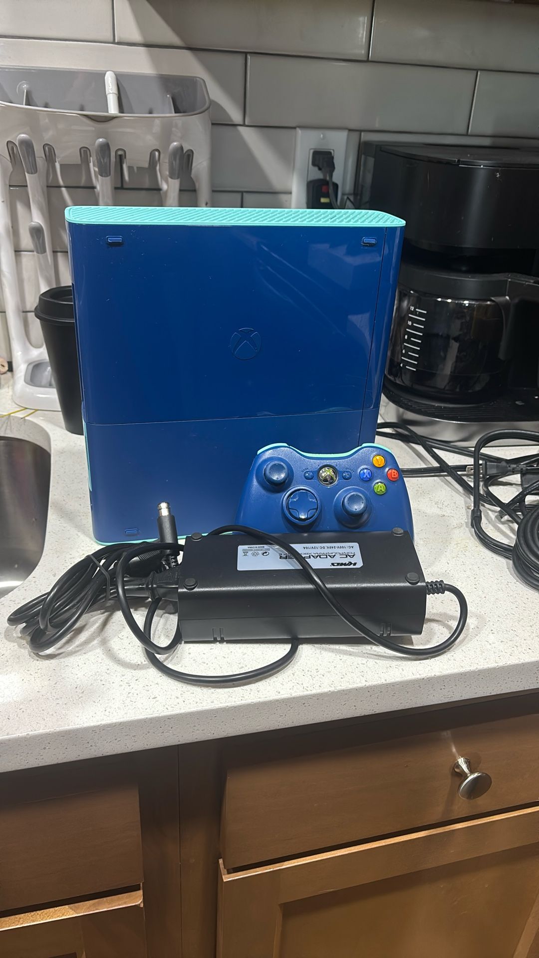 Limited Edition Blue Xbox 360
