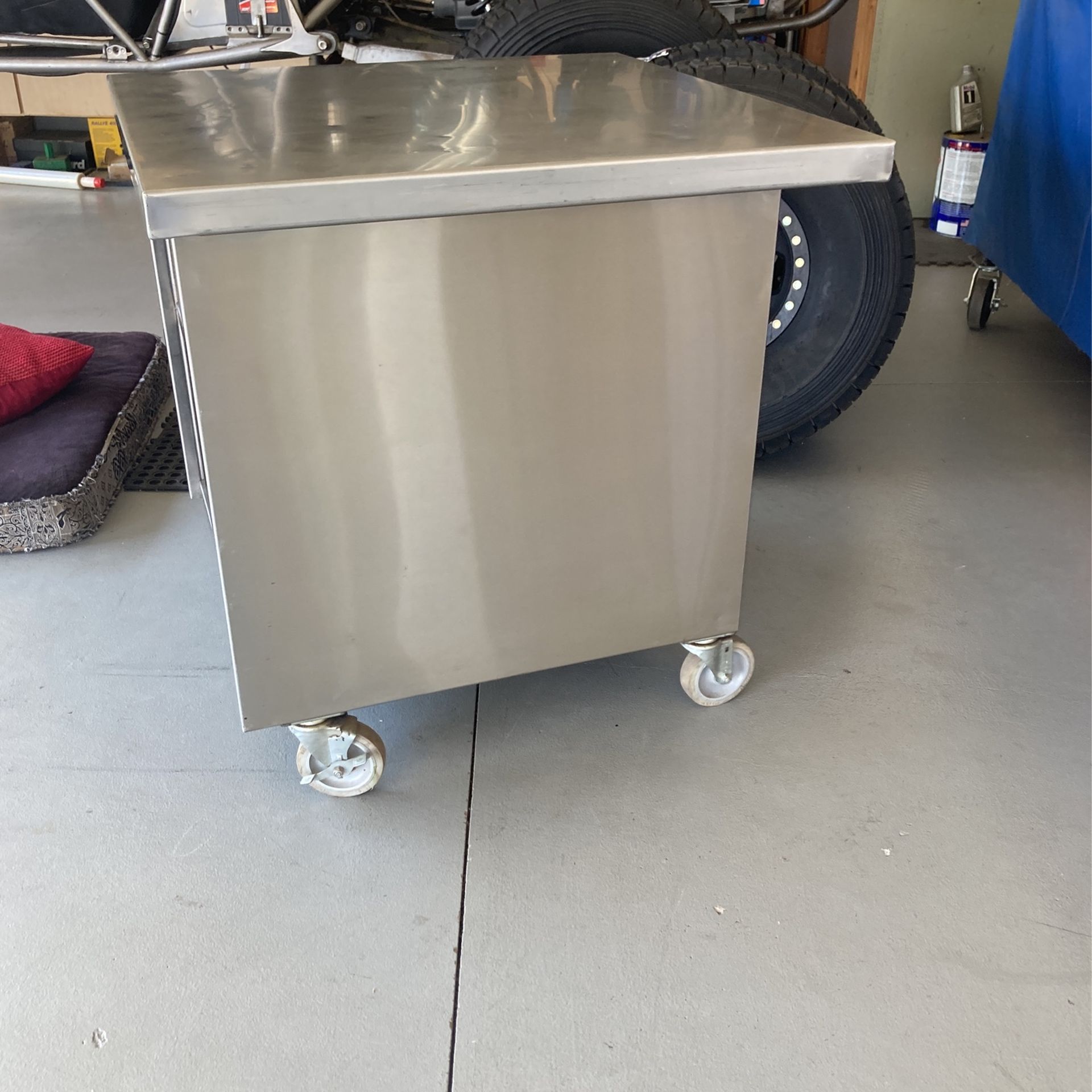Stainless Steel Food Grade Table Cart For Sale In Bonita CA OfferUp stainless-steel-food-grade-table-cart-for-sale-in-bonita-ca-offerup