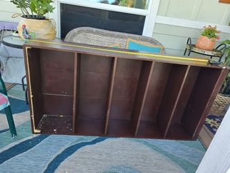 **Free**Solid book case