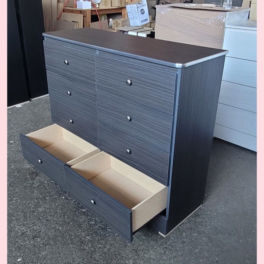 8 Drawer Dresser