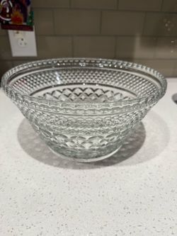 Vintage Anchor Wexford diamond pattern glass bowl- 10 inches long and 5 inches tall