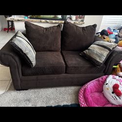 Couch set 