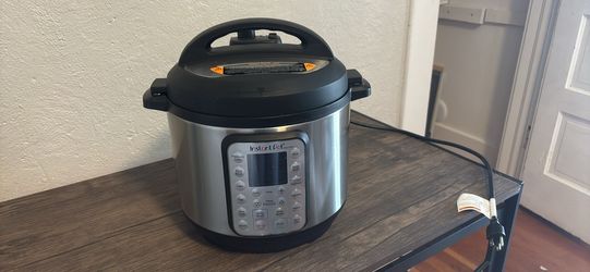 Instant Pot Duo Plus 6 Qt – 9-in-1 Electric Pressure Cooker