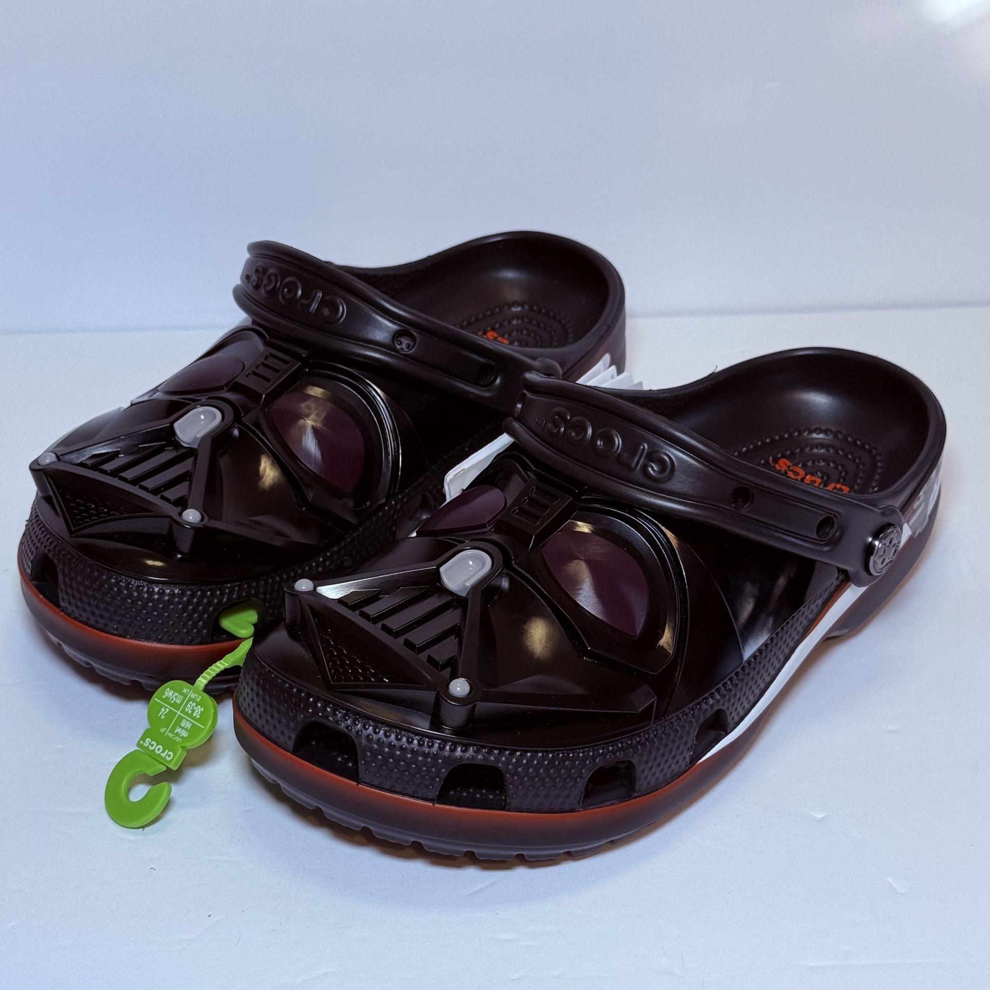 Crocs STAR WARS Darth Vader Classic Clog Men's Size 6 Women’s 8 Unisex NEW