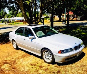 2002 BMW 530i