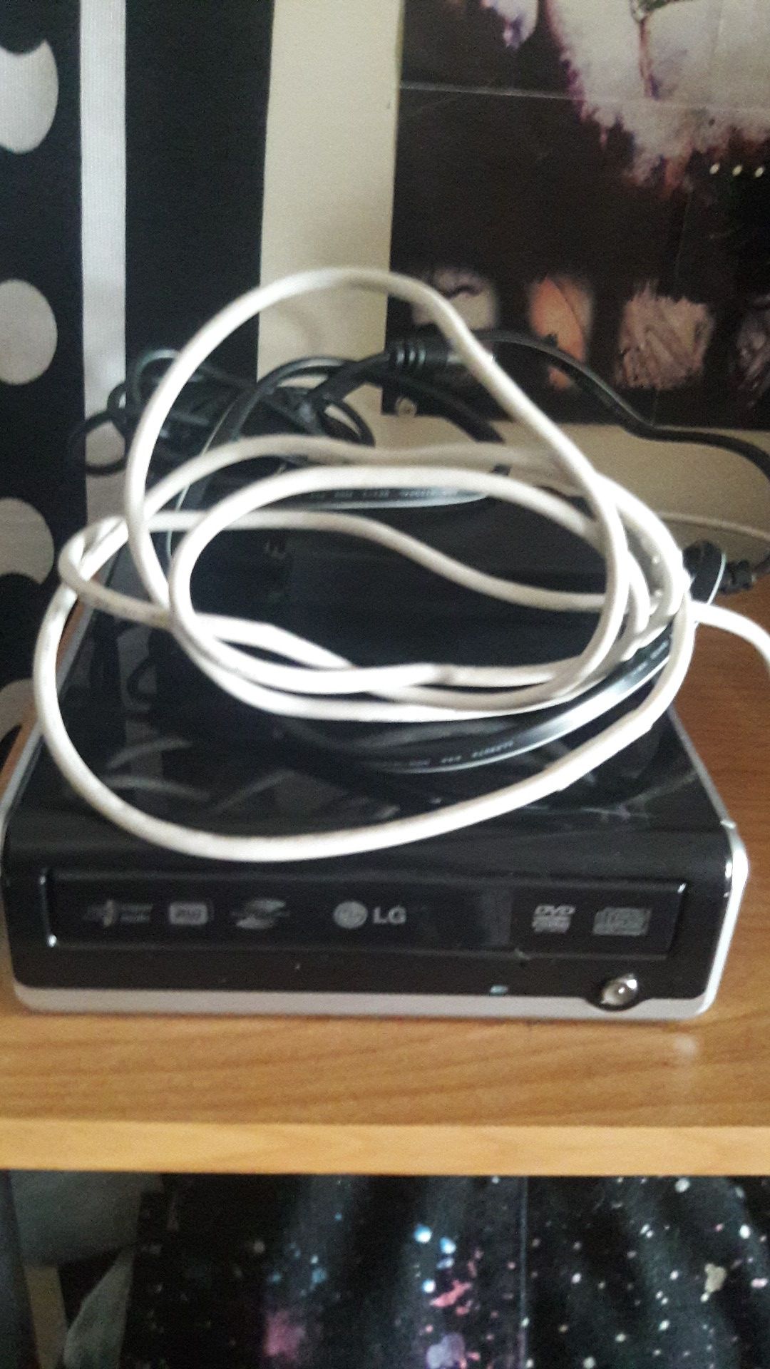 LG External Super Multi DVD Rewriter with power supply & golden bridge USB cable