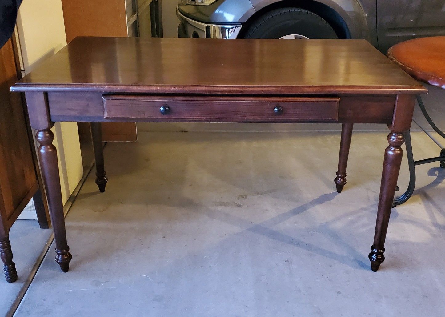 Big Desk with Drawer