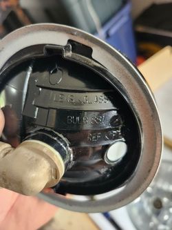 Harley-Davidson OEM 7" Headlight + 4.5" Passing Lamp Kit 68390-05 937108-18