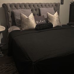 King Size Bed Frame With Headboard And Matress 
