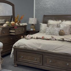 Elegant Storage Bed Set – Modern Design + Built-In Drawers 🛏️✨
