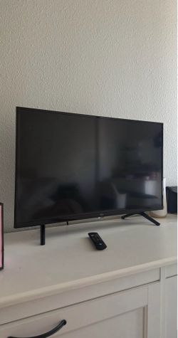 Amazon Fire TV 2-Series 32” Smart TV