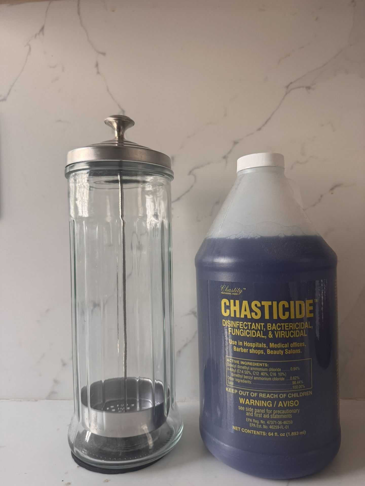 Barbicide Jar With Disinfectant