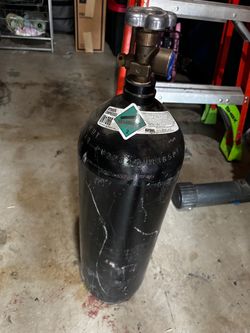 Nitrogen tank (full)