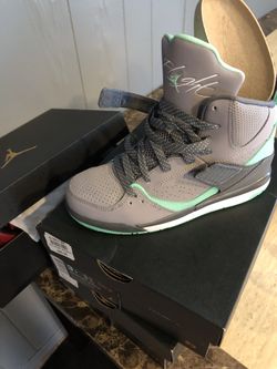 Jordan Flights 3y Seafoam And Gray