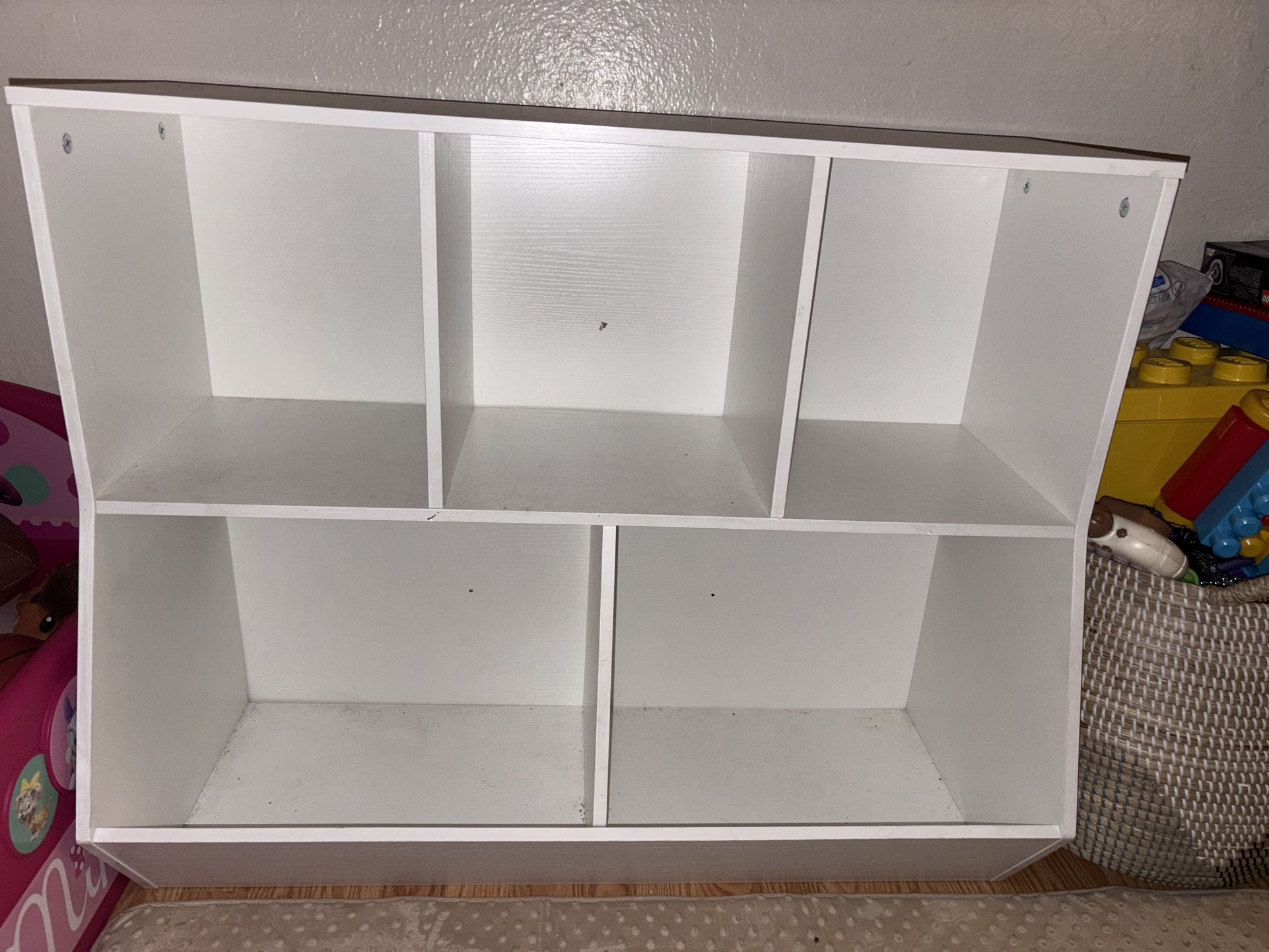 Bookshelf / Toy Storage