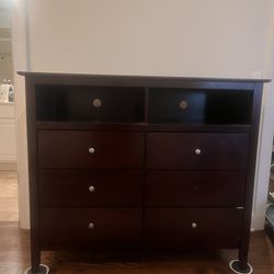 Free dresser/storage