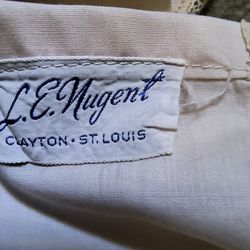 L.E. Nugent Lace Tablecloth $5
