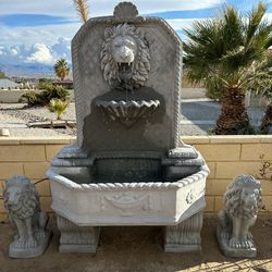 New Fountain With 2 Lions Made Out Of Cement 