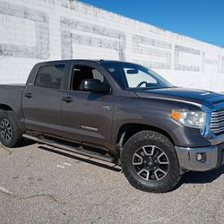 2016 Toyota Tundra 