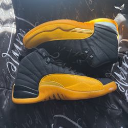 Jordan 12 Retro Black University Gold