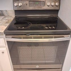 GE Electric Stove Works GREAT!