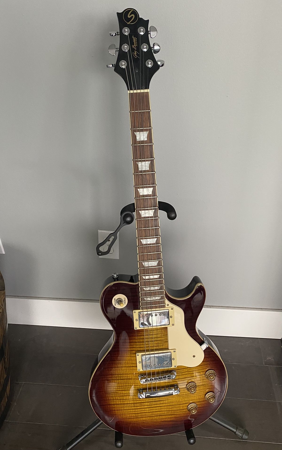 Samick Avion Sunburst Electric Guitar
