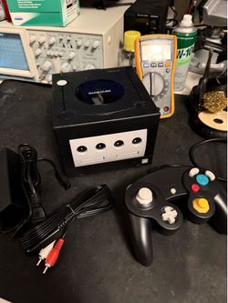 Nintendo GameCube DOL-001 (Digital AV Model) – Professionally Serviced