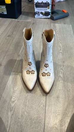 Cream Taupe Western Boot