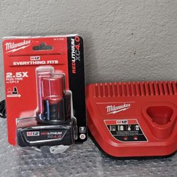 Milwaukee M12 12-Volt Lithium-Ion XC Battery Pack 4.0 Ah and Charger Starter Kit Brand New 