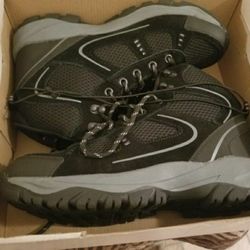 ST. JOHN'S BAY BOOTS