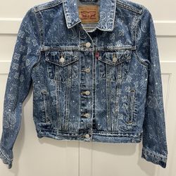 LEVI’S Women’s Original Trucker Jacket Small( Used)