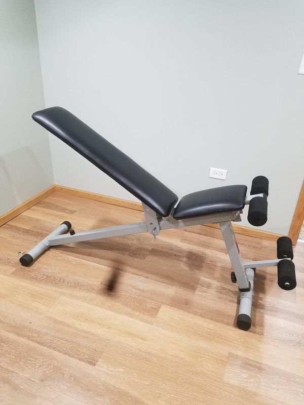 Workout bench, adjustable,weights bench press weider pro125 for Sale in Bensenville, IL OfferUp