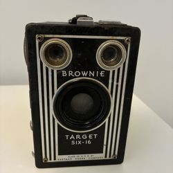 Vintage Kodak Brownie Target Six-16 Camera 