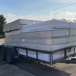 Camas Queen 6 Camas Buen Estado 