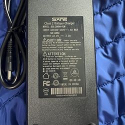 Sans class 2 E Bike battery charger model SSLC084V42M Input 240V Output 42V